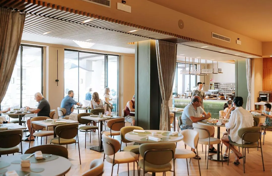 Moevenpick Hotel Bari-1